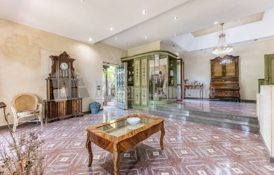 Salone